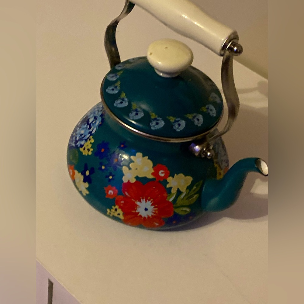 Pioneer Woman Dazzling Dahlias enamel tea kettle tea pot